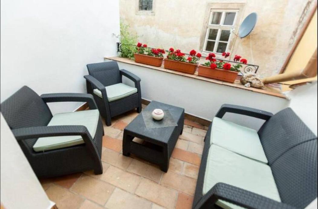 Apartamento Zmrzlinovy Domecek Mikulov Exterior foto