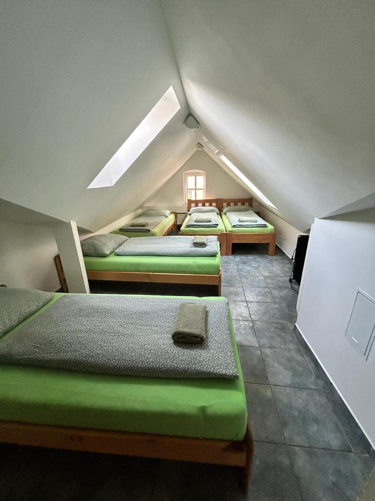 Apartamento Zmrzlinovy Domecek Mikulov Exterior foto